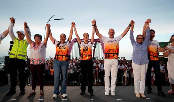 La honestidad, el amor al pueblo y a la Patria dan resultados: Presidenta inaugura Puente Vehicular Nichupté en Cancún, Quintana Roo