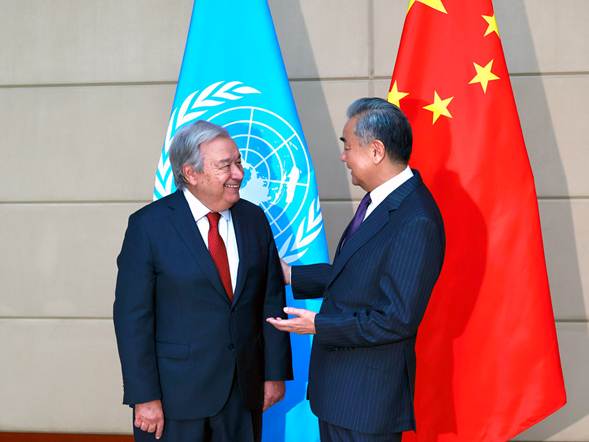 China convoca un Consejo de Seguridad en el que pide respetar la ONU y el orden internacional que representa