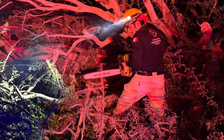 Personal de PC atiende daños por lluvias en Puebla