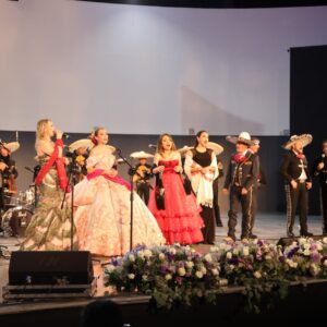 Celebran a papás con recital musical para unir a las familias poblanas