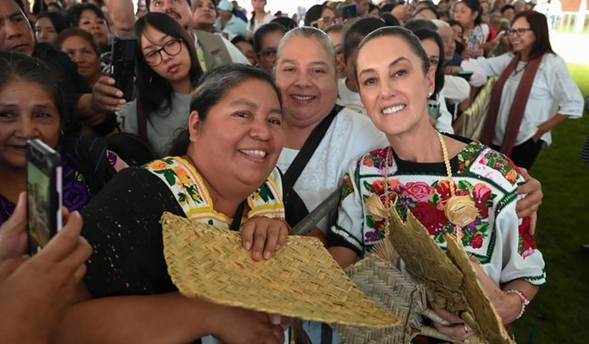 Las mujeres somos el alma de la nación, por eso hay que reconocerlas: Presidenta entrega Pensión Mujeres Bienestar en Quiroga, Michoacán