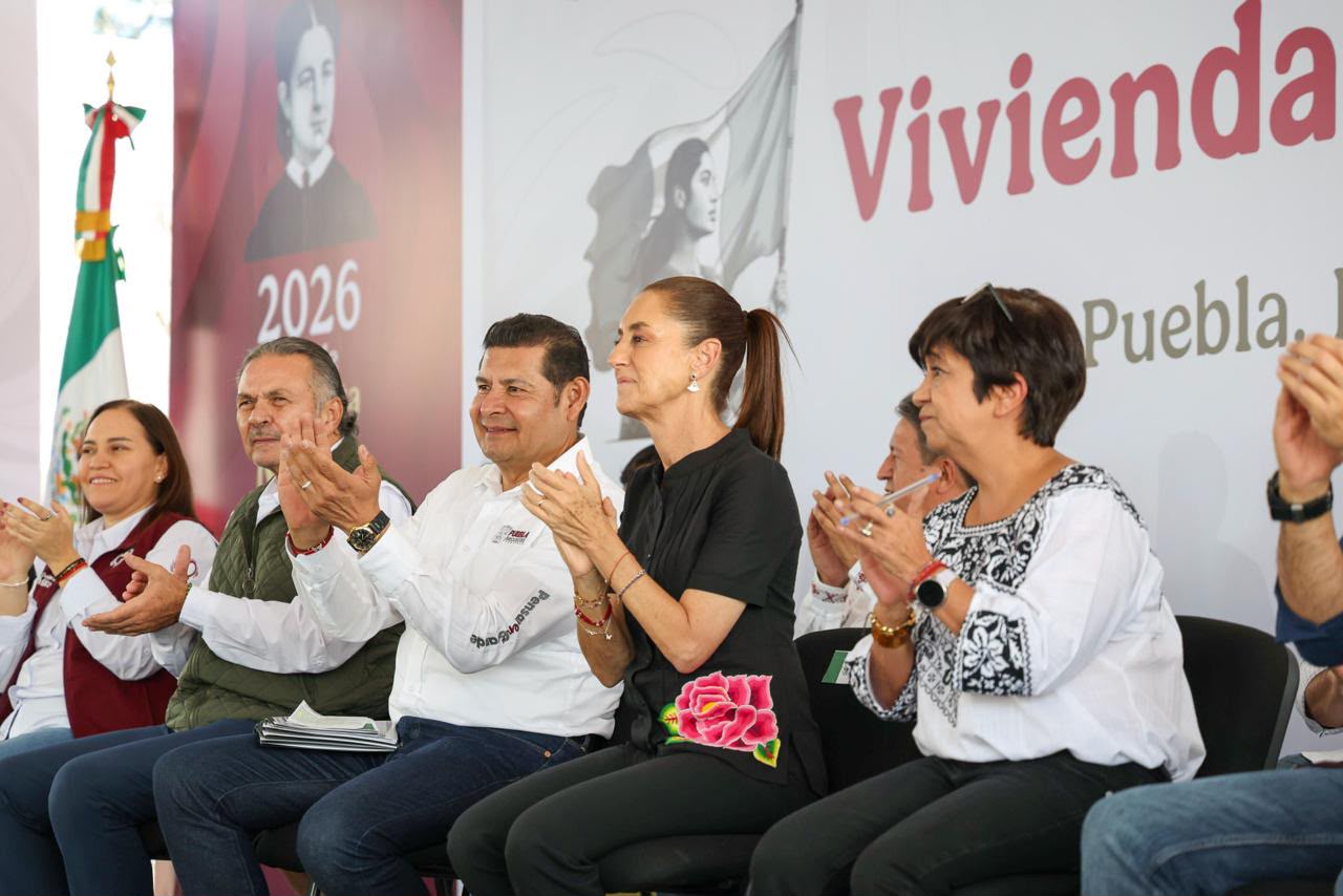 Ofrece Armenta donación de más predios para construcción de 70 mil Viviendas