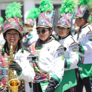 Desfile de la juventud visibiliza bienestar y amor por Puebla