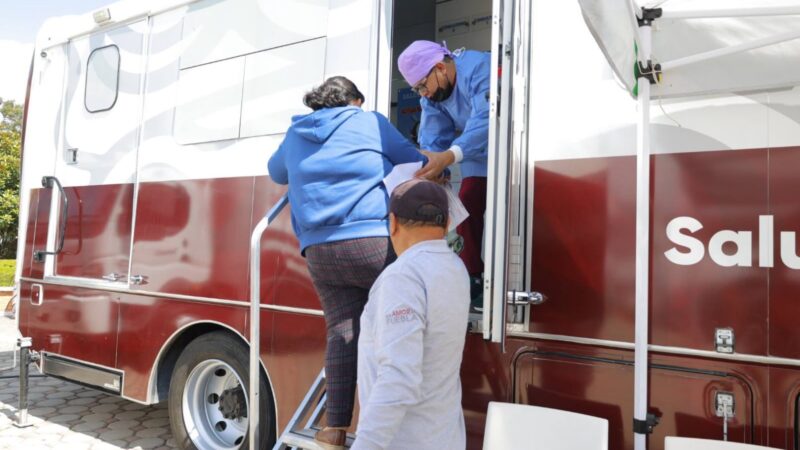 Feria de Paz acerca salud gratuita a familias de la Sierra Norte