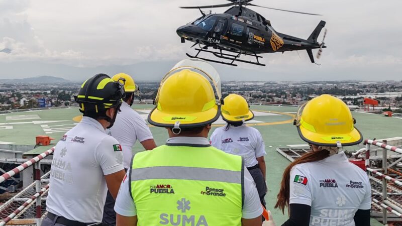 Brinda atención oportuna con traslado aeromédico desde Cuetzalan