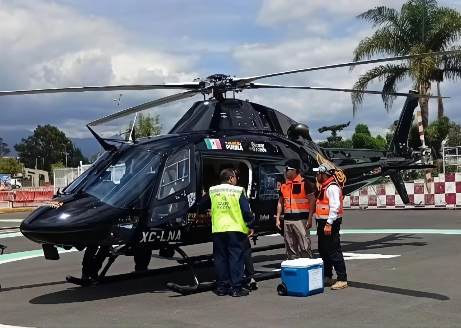 Con ambulancia aérea, gobierno de Puebla lleva hígado a CDMX para su trasplante