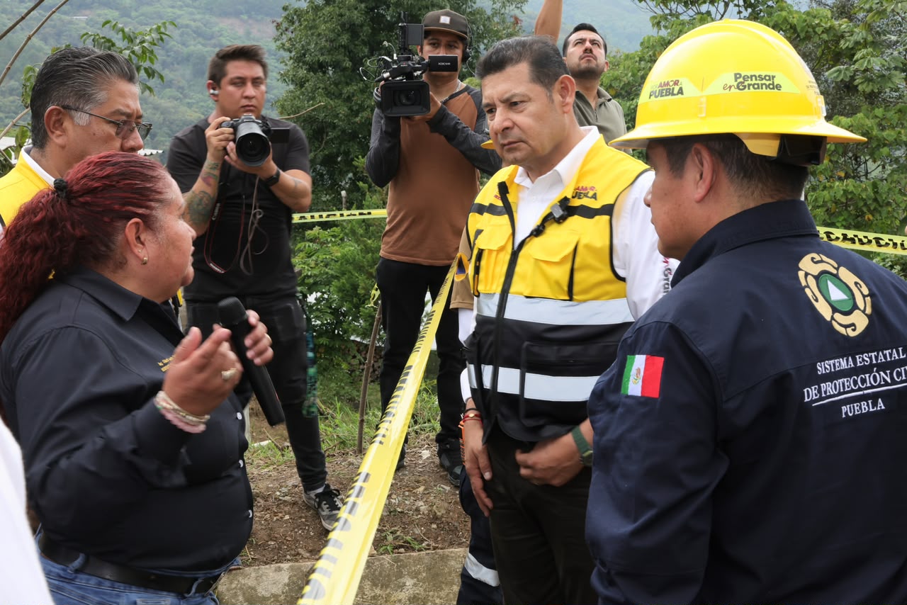 Gobernador Armenta encabeza atención inmediata para recuperar caminos y proteger familias serranas
