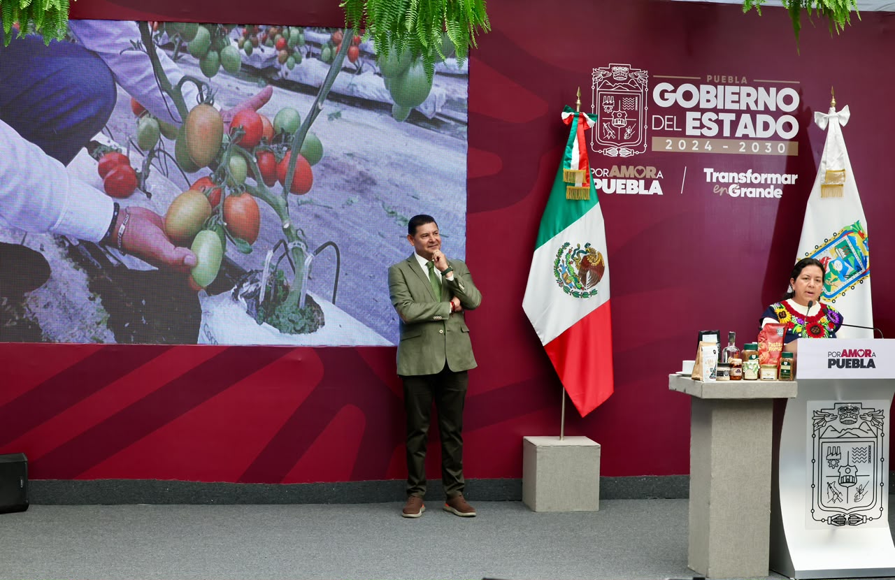 Revolución del campo en Puebla es una realidad: Armenta Mier