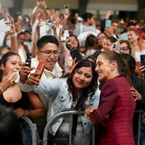 Los gobiernos de la Transformación damos el corazón: Presidenta Claudia Sheinbaum