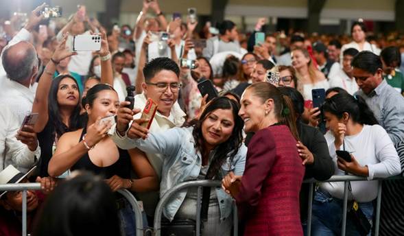 Los gobiernos de la Transformación damos el corazón: Presidenta Claudia Sheinbaum