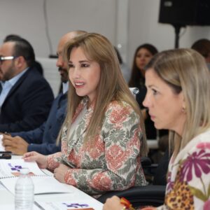Preside Ceci Arellano Tercera sesión ordinaria del patronato del SEDIF