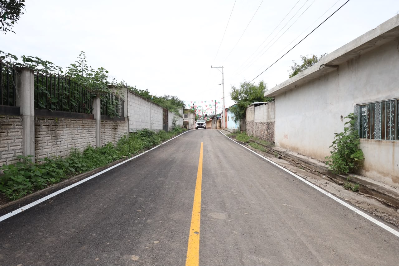 Puebla abre conexión con Morelos con la pavimentación de la carretera Achichipico – San Miguel