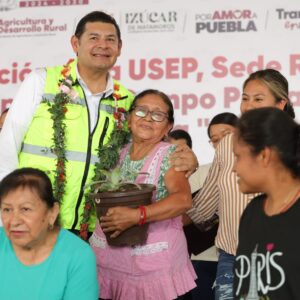 Obra comunitaria y apoyos al campo llevan bienestar a las familias de la mixteca poblana