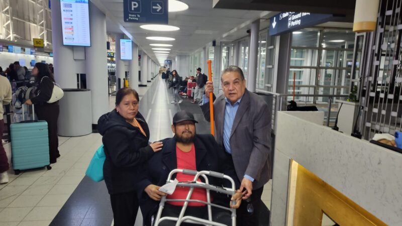 Gobierno de Puebla facilita traslado humanitario de migrante desde Chicago