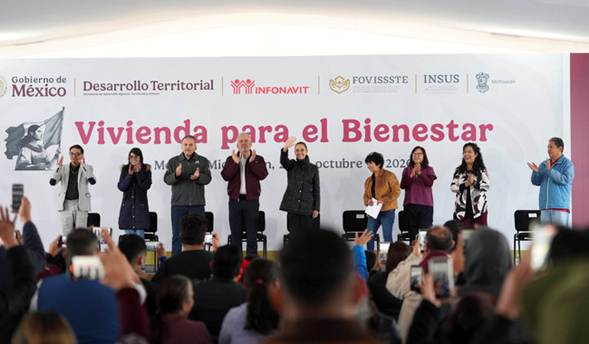 La Transformación cree en los derechos del pueblo de México: Presidenta encabeza entrega de Viviendas para el Bienestar en Morelia